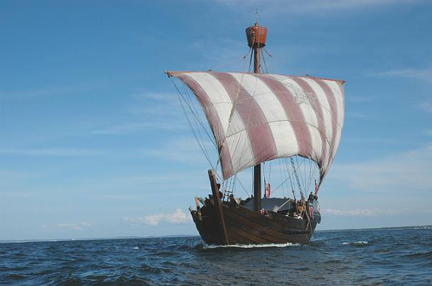 rebuild of an old sailing ship, a kogge called ubena