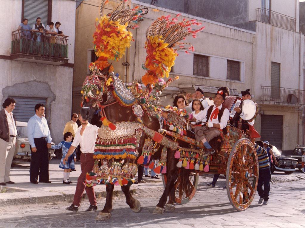 The Sicilian Cart: Its history and how to experience it - Sicily Lifestyle